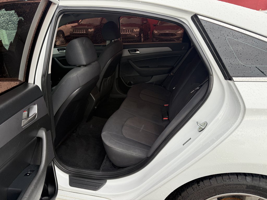 Used 2018 Hyundai Sonata SEL w/ Cargo Package FWD image 19