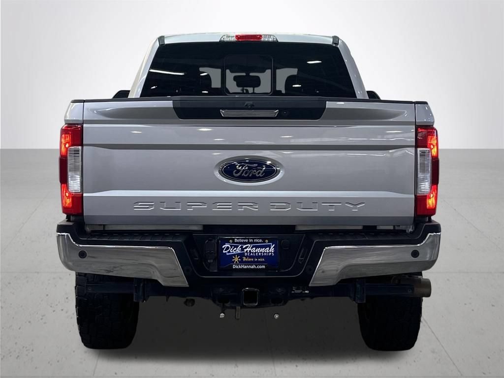 Used 2017 Ford F350 Lariat w/ Lariat Value Package AWD/4WD image 11
