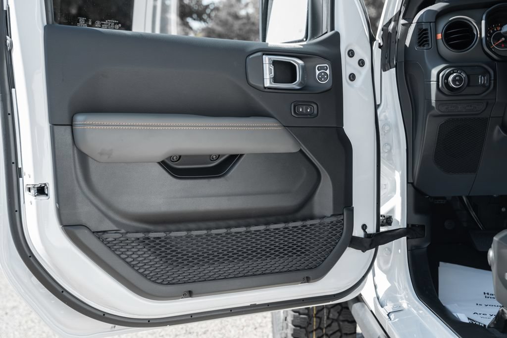 New 2027 Jeep Gladiator Mojave AWD/4WD image 37