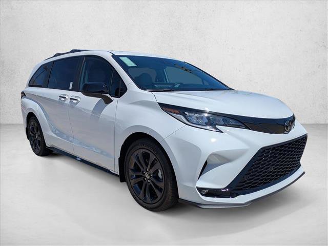 New 2026 Toyota Sienna XSE FWD image 7