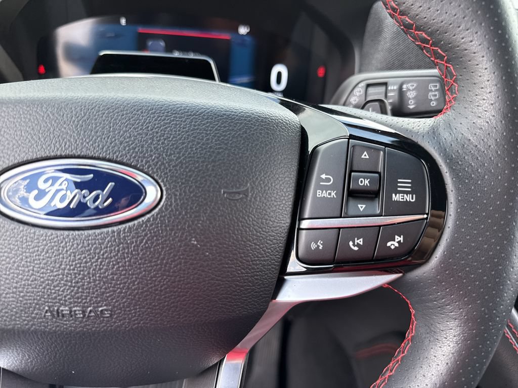 Used 2025 Ford Explorer ST AWD/4WD image 28