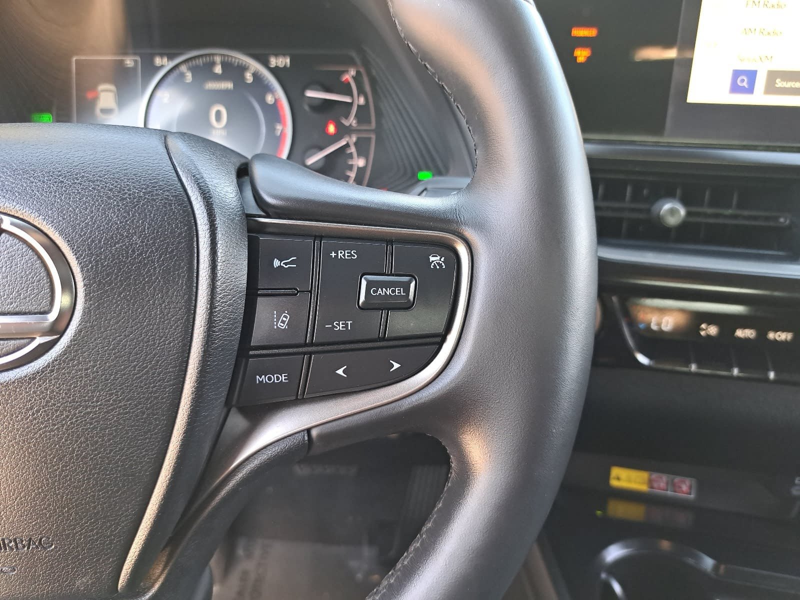 Used 2024 Lexus UX 250h F Sport FWD image 20