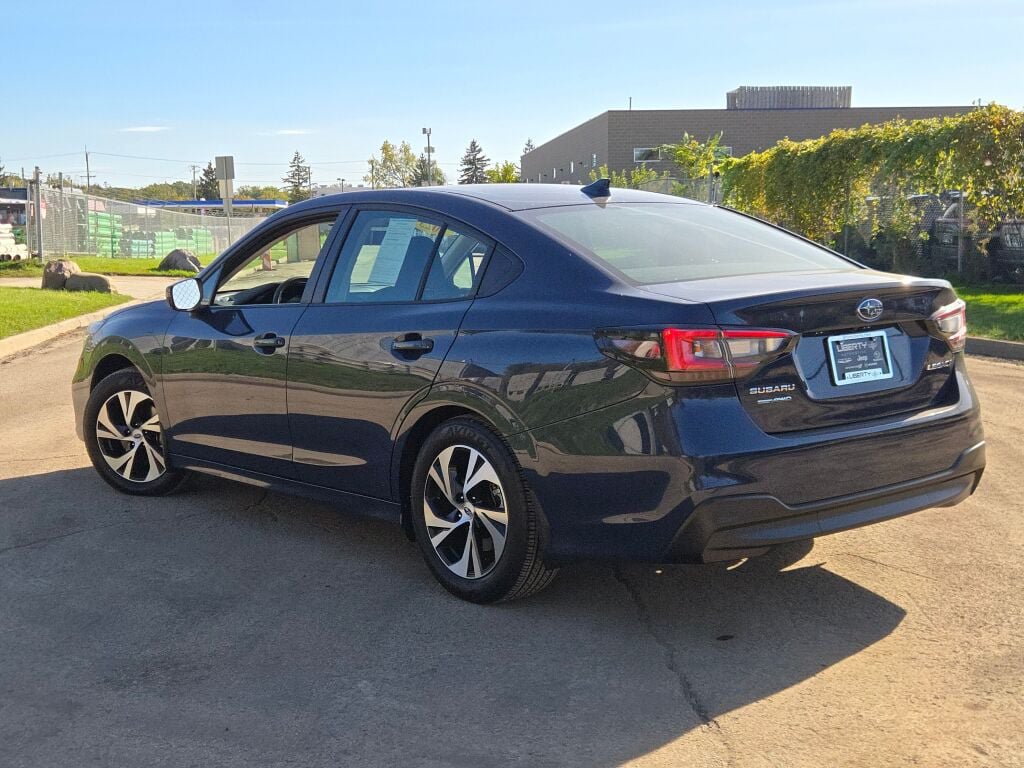 Used 2025 Subaru Legacy Premium AWD/4WD image 16