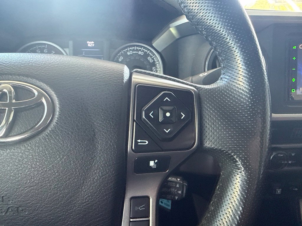Used 2022 Toyota Tacoma SR5 w/ Technology Package RWD image 28