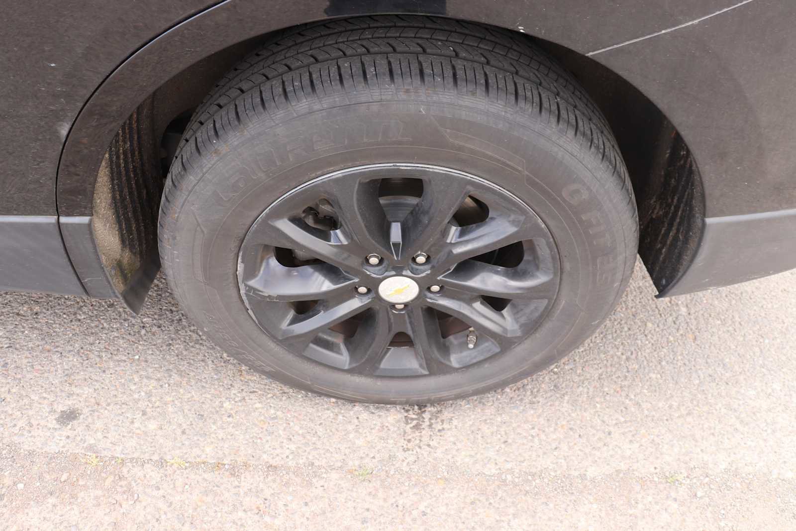 Used 2018 Chevrolet Equinox LT FWD image 9