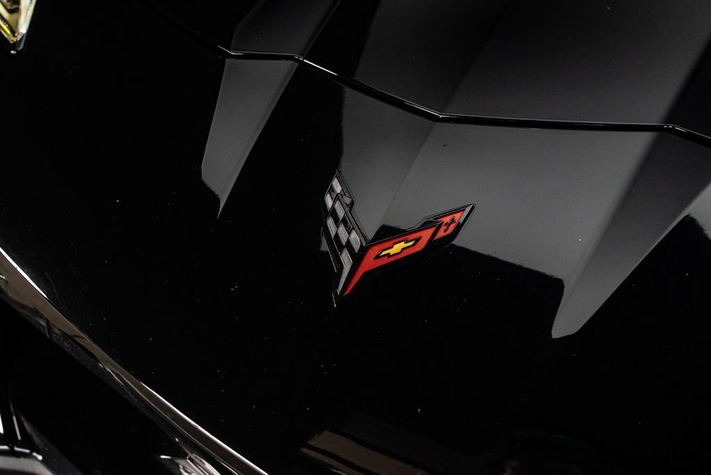 Used 2023 Chevrolet Corvette Stingray Premium Cpe w/ Engine Appearance Package RWD image 4