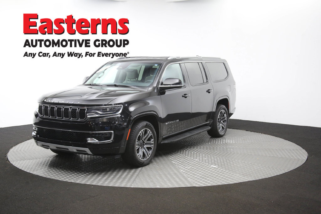 Used 2024 Jeep Wagoneer L Series II w/ Flexible Seating Group RWD image 62