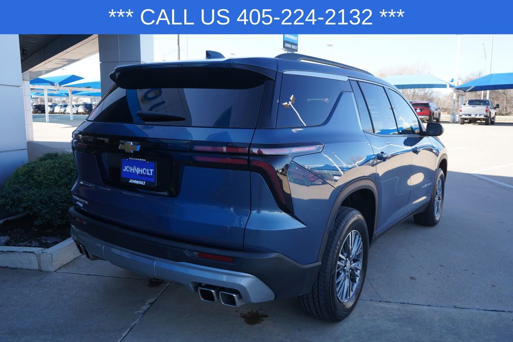 Used 2025 Chevrolet Traverse LT image 10
