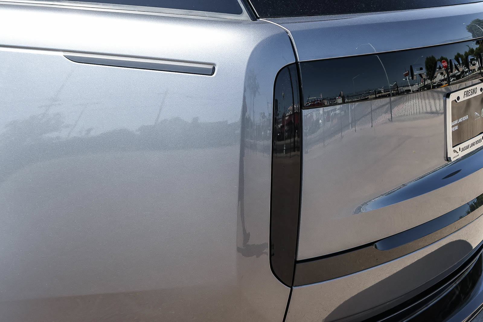 New 2026 Land Rover Range Rover SE AWD/4WD image 11