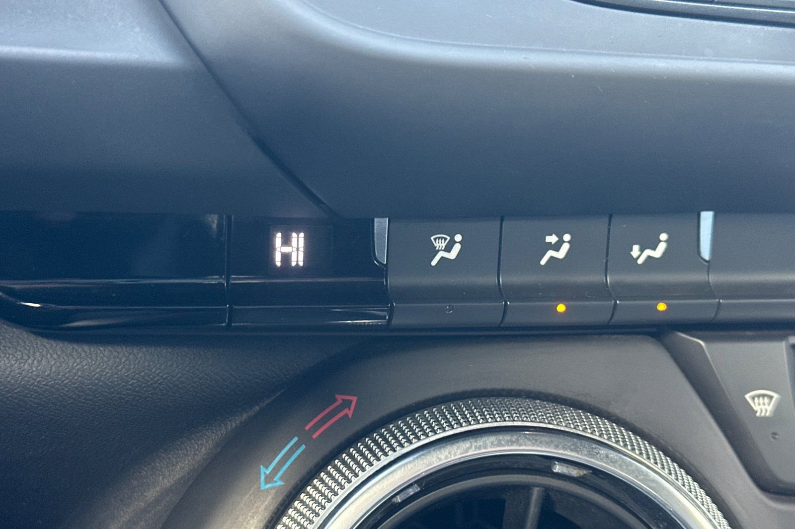 Used 2023 Chevrolet Camaro LT image 29