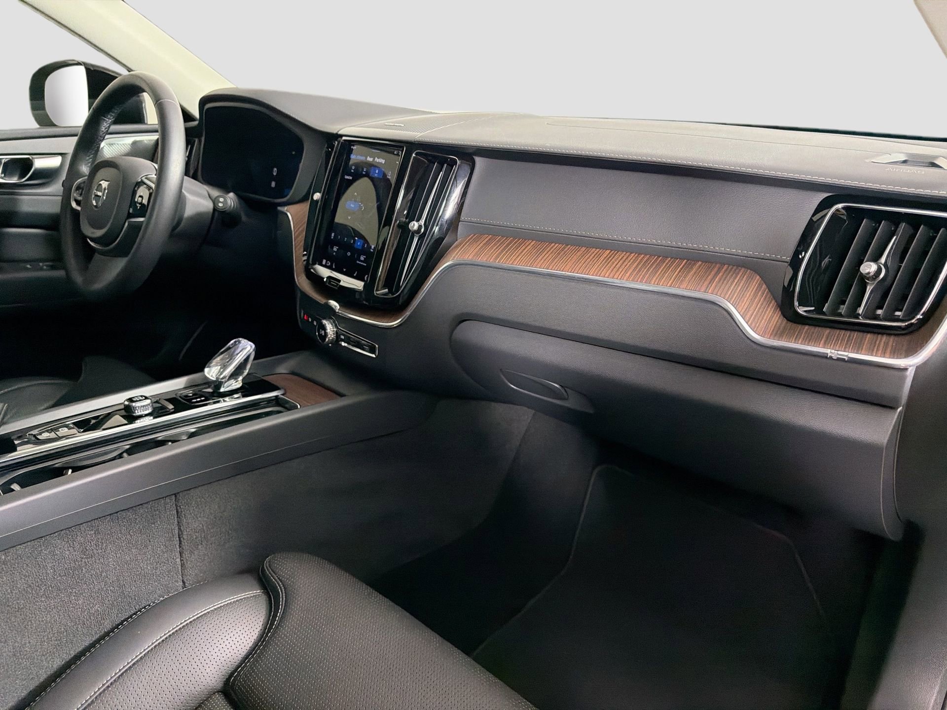 Certified 2023 Volvo XC60 B5 Ultimate image 31