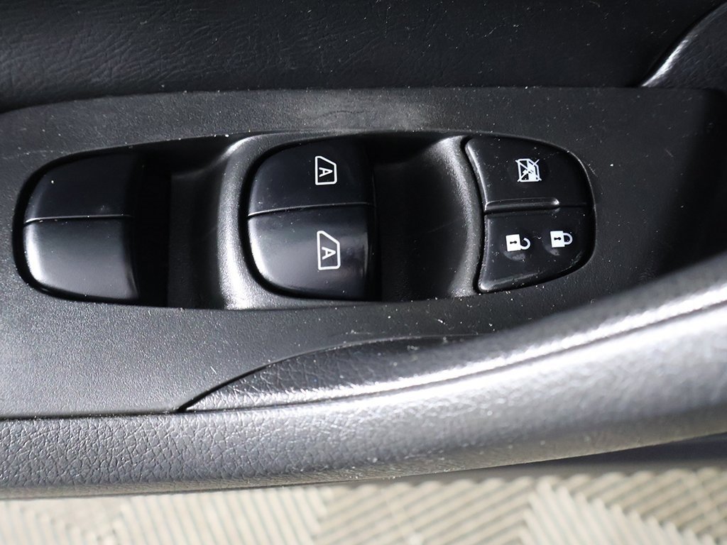 Used 2017 Nissan Altima 2.5 SL w/ Moonroof Package image 35