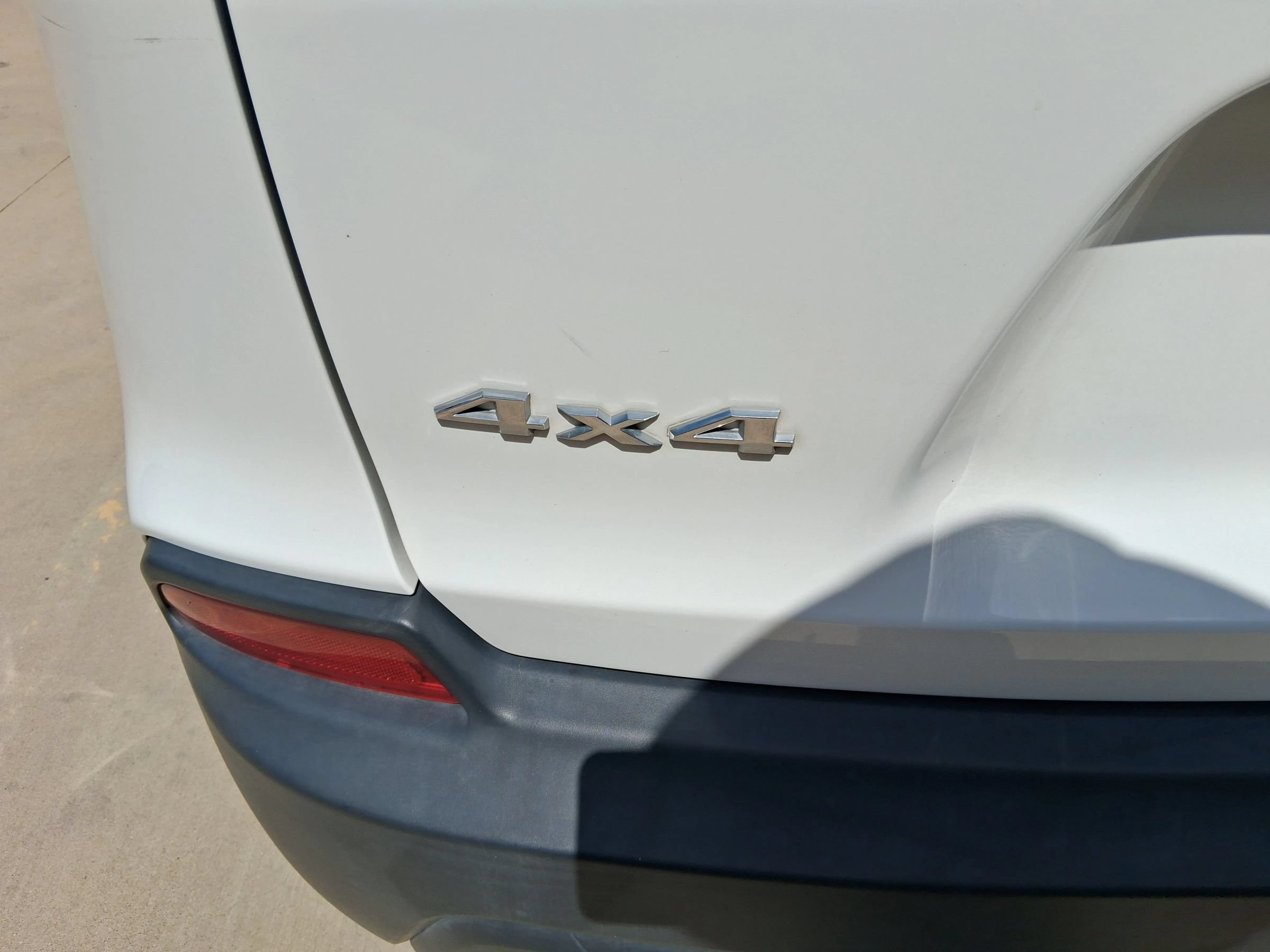 Used 2019 Jeep Cherokee Latitude w/ Popular Appearance Group AWD/4WD image 8