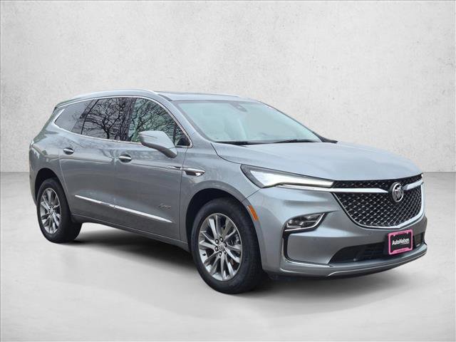 Used 2023 Buick Enclave Avenir w/ Avenir Technology Package AWD/4WD image 3