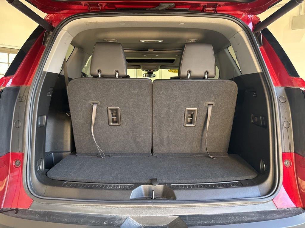 Used 2023 GMC Acadia AT4 w/ Preferred Package image 17