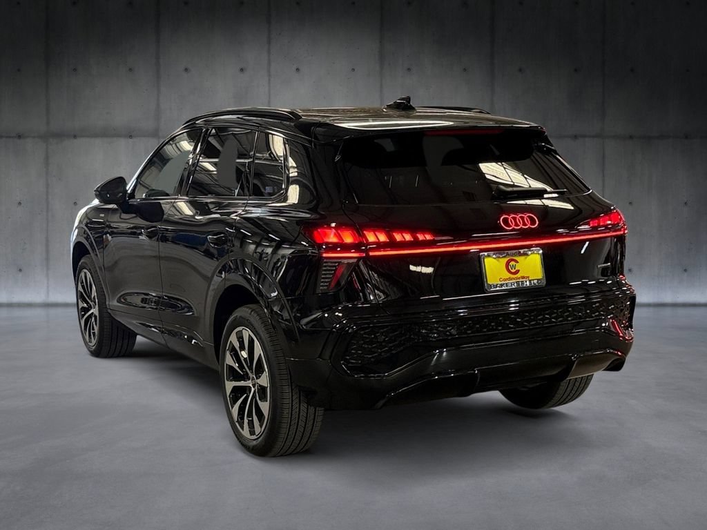New 2026 Audi Q3 quattro 2.0T AWD/4WD image 3
