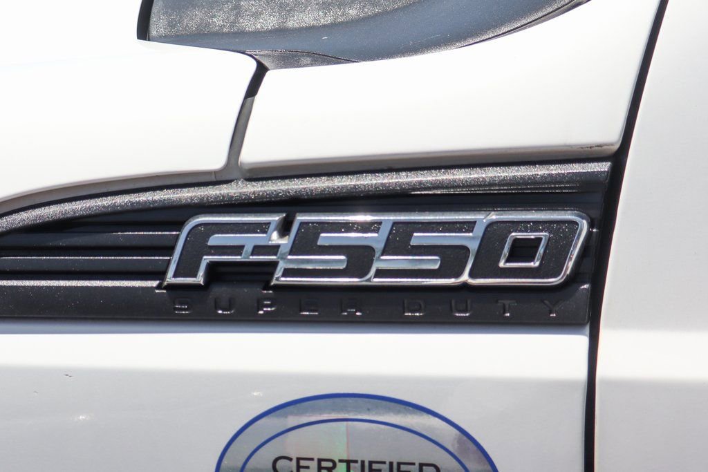 Used 2016 Ford F550 2WD Regular Cab Super Duty image 35