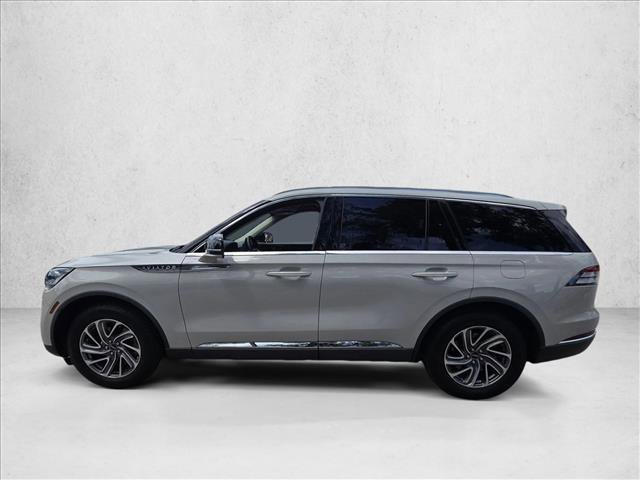 Used 2023 Lincoln Aviator 2WD w/ Class IV Trailer Tow Package image 8