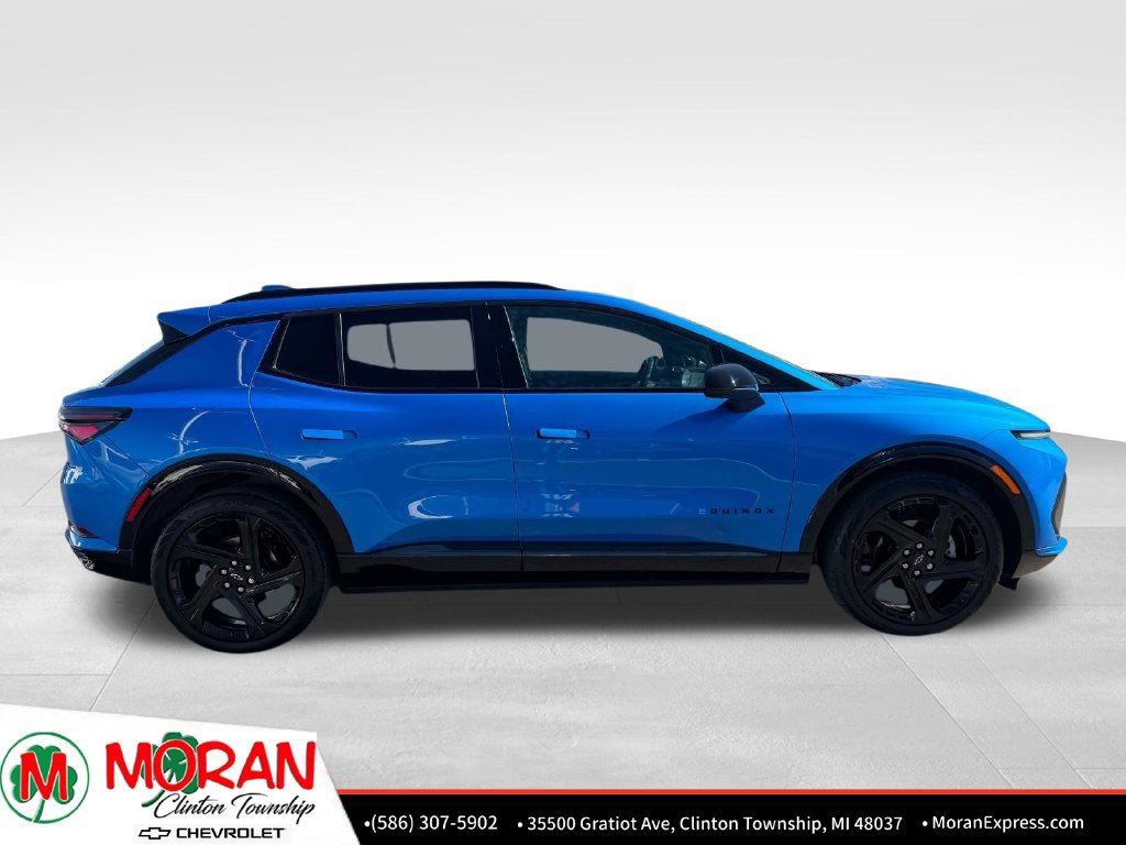 Used 2024 Chevrolet Equinox EV RS FWD image 7