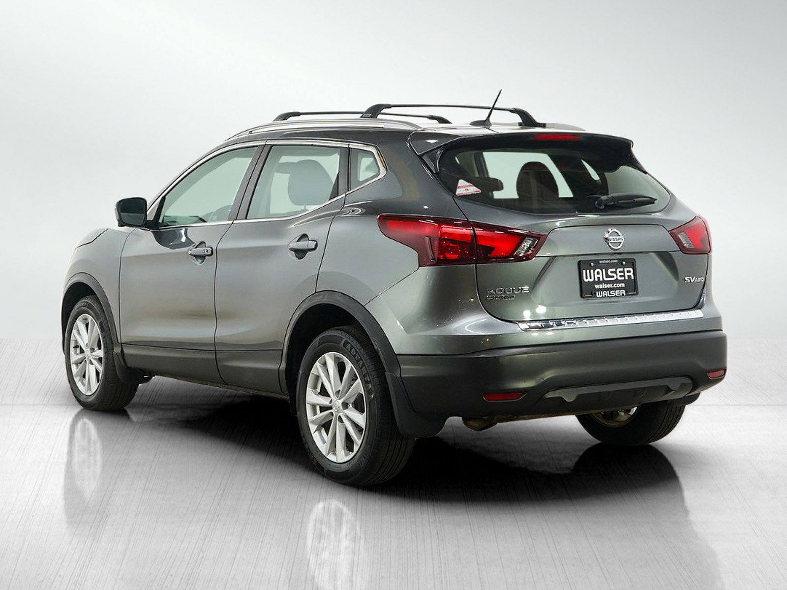 Used 2018 Nissan Rogue Sport SV w/ SV Technology Package image 4