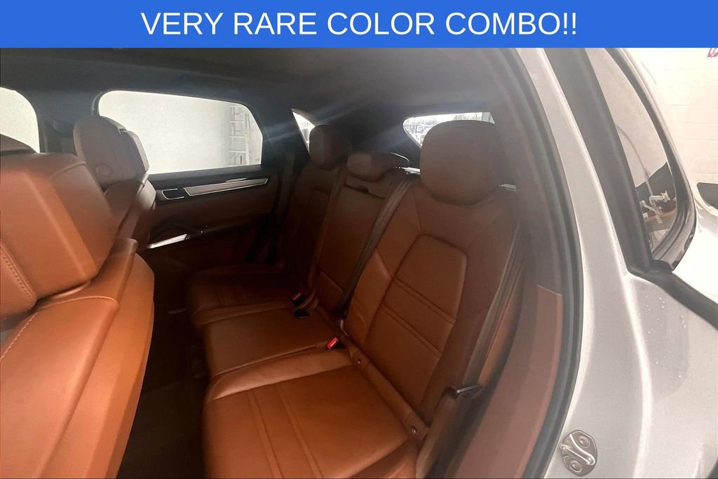 Used 2022 Porsche Cayenne Turbo S image 35