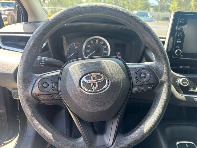 Used 2021 Toyota Corolla LE FWD image 14