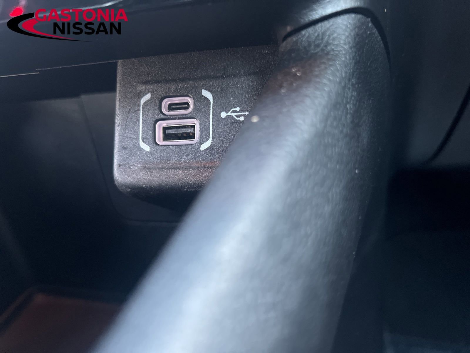 Used 2024 Jeep Compass Latitude image 41