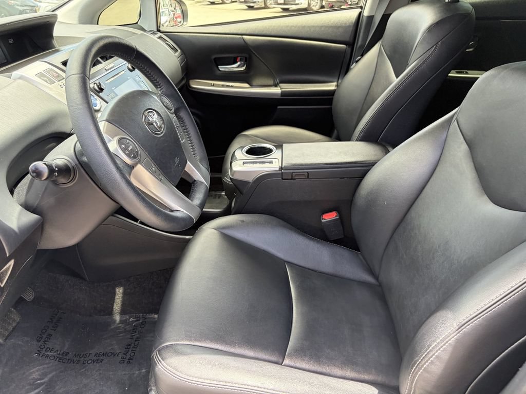 Certified 2017 Toyota Prius V FWD image 23