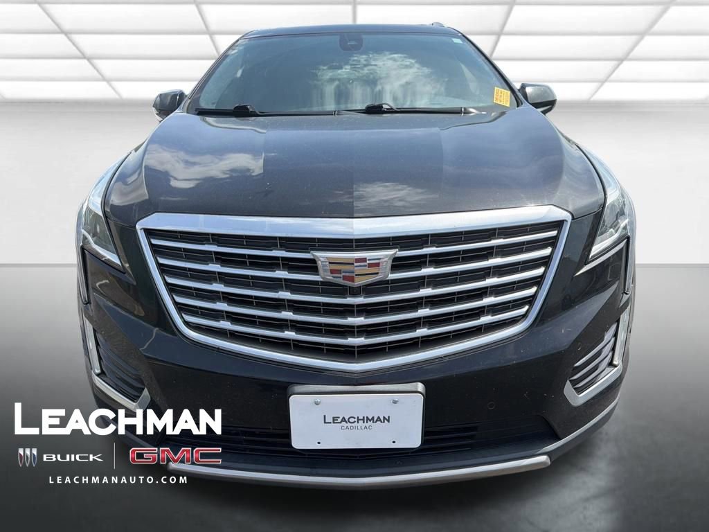 Used 2017 Cadillac XT5 Platinum w/ Driver Assist Package image 9