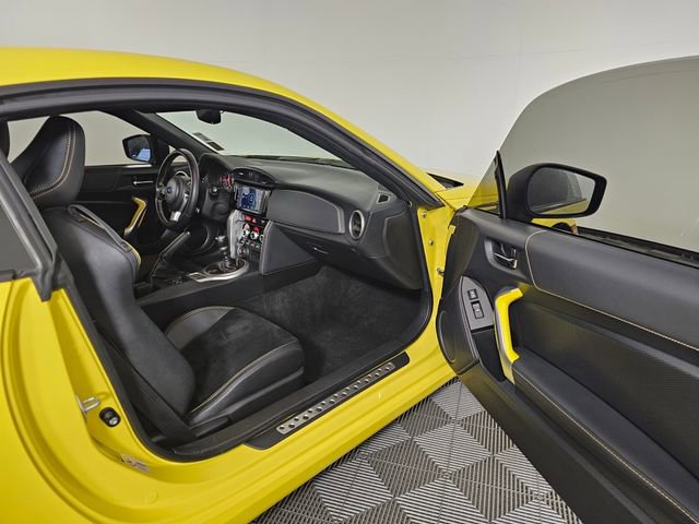 Used 2017 Subaru BRZ Series.Yellow image 13