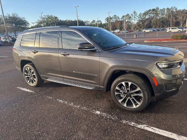 Used 2021 Jeep Grand Cherokee L Overland w/ Luxury Tech Group IV image 2