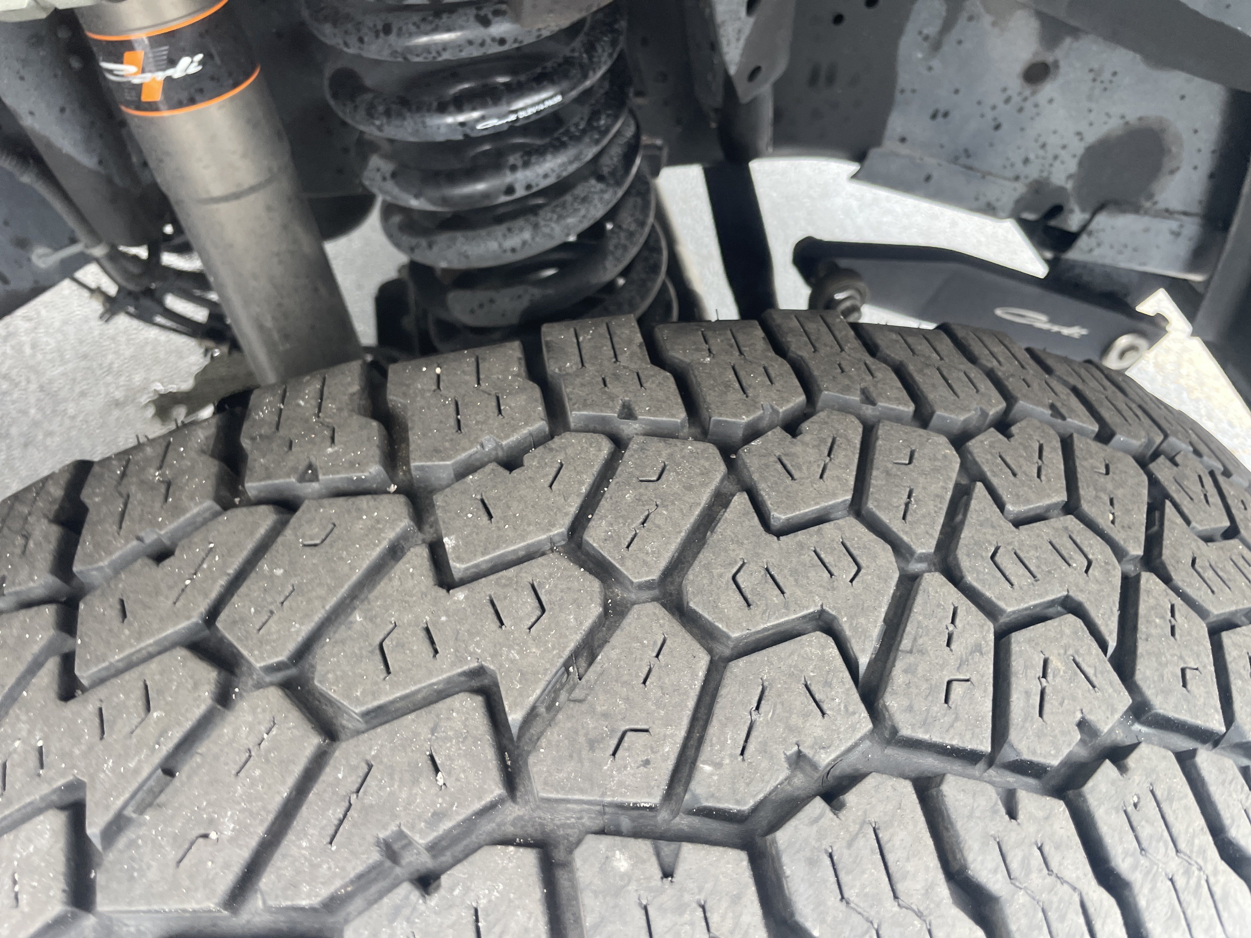 Used 2025 RAM 3500 Laramie AWD/4WD image 9