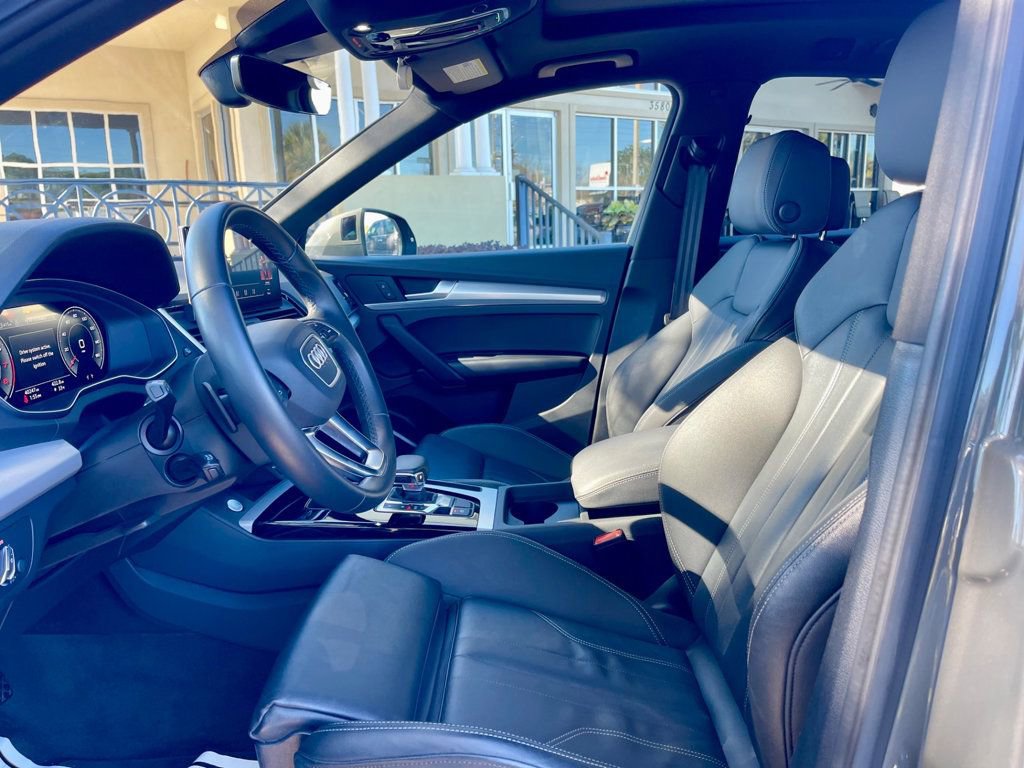 Used 2025 Audi Q5 2.0T Premium image 11