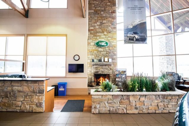 New 2026 Land Rover Defender 110 OCTA image 34