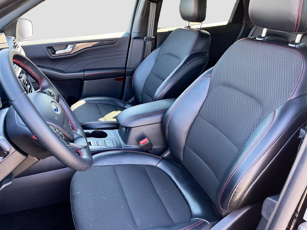 Used 2025 Ford Escape ST-Line AWD/4WD image 19