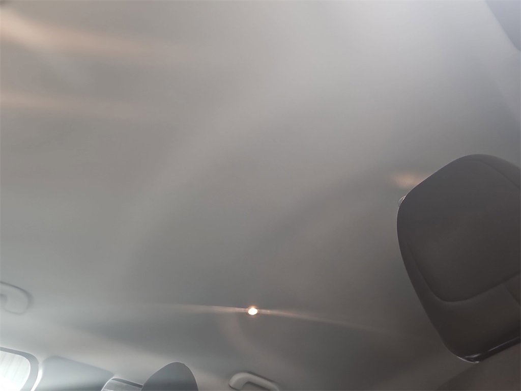 Used 2019 Jeep Cherokee Latitude w/ Cold Weather Group image 27