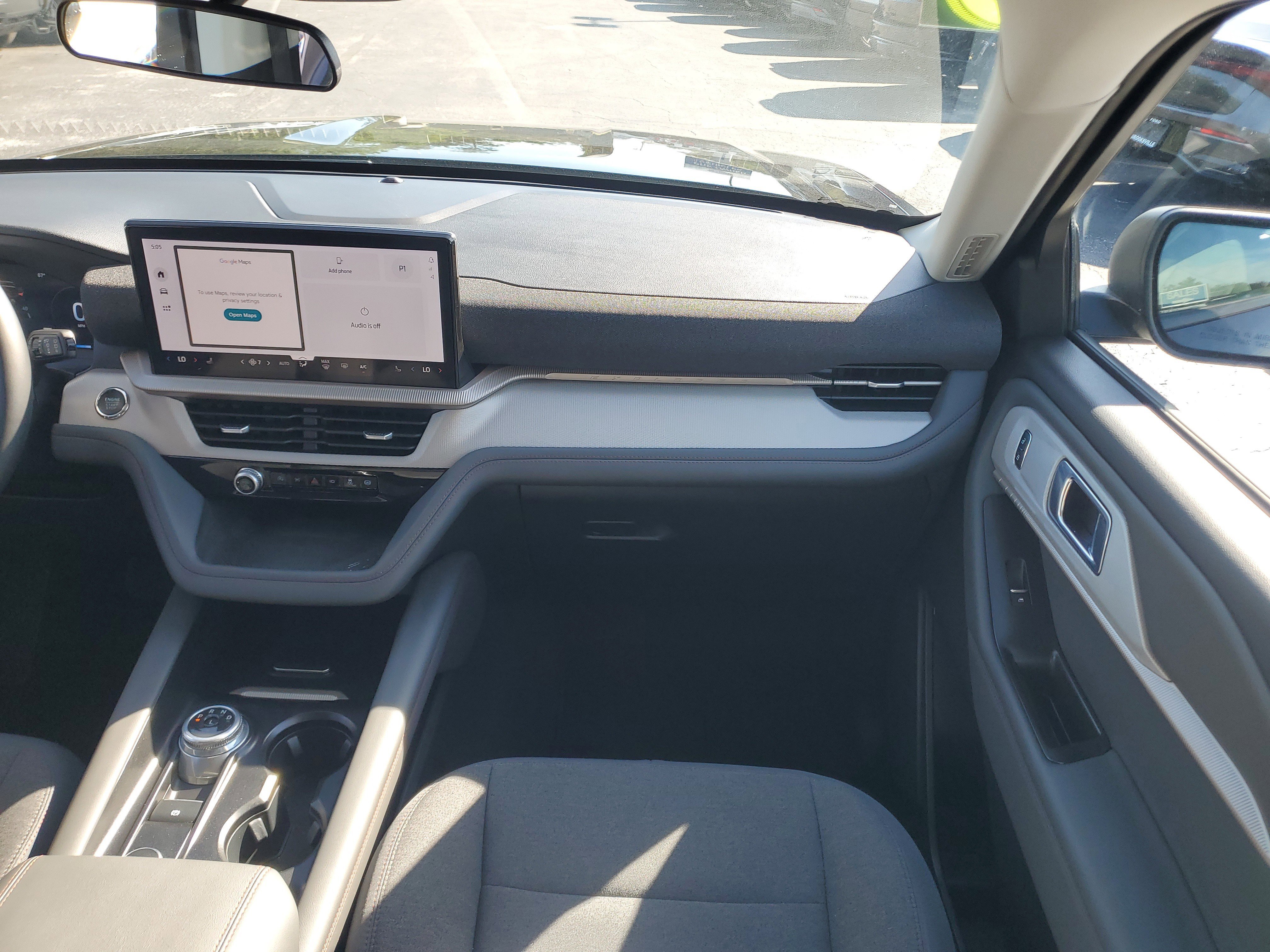 Used 2025 Ford Explorer Active RWD image 21