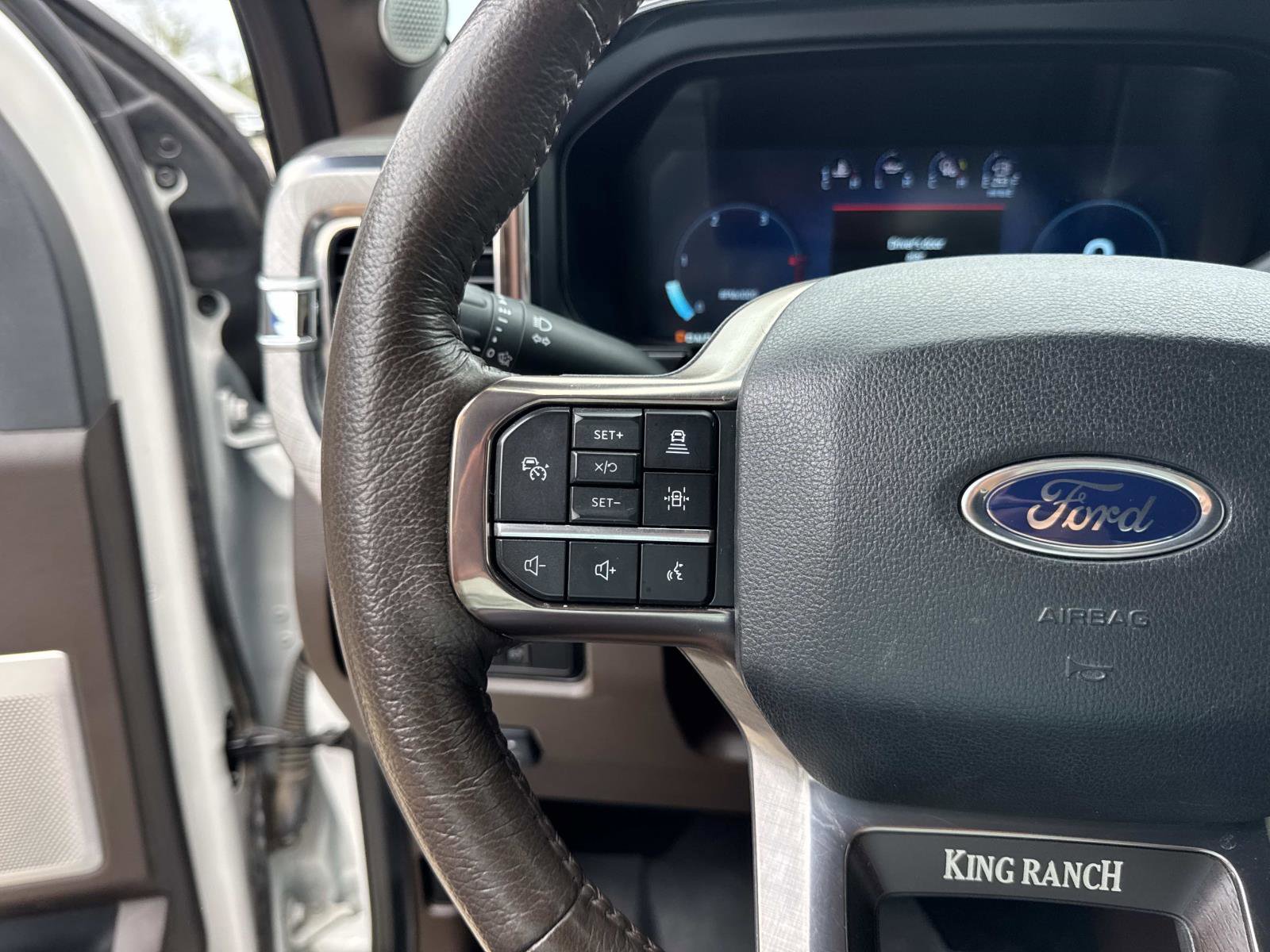 Used 2024 Ford F250 King Ranch w/ Chrome Package AWD/4WD image 23