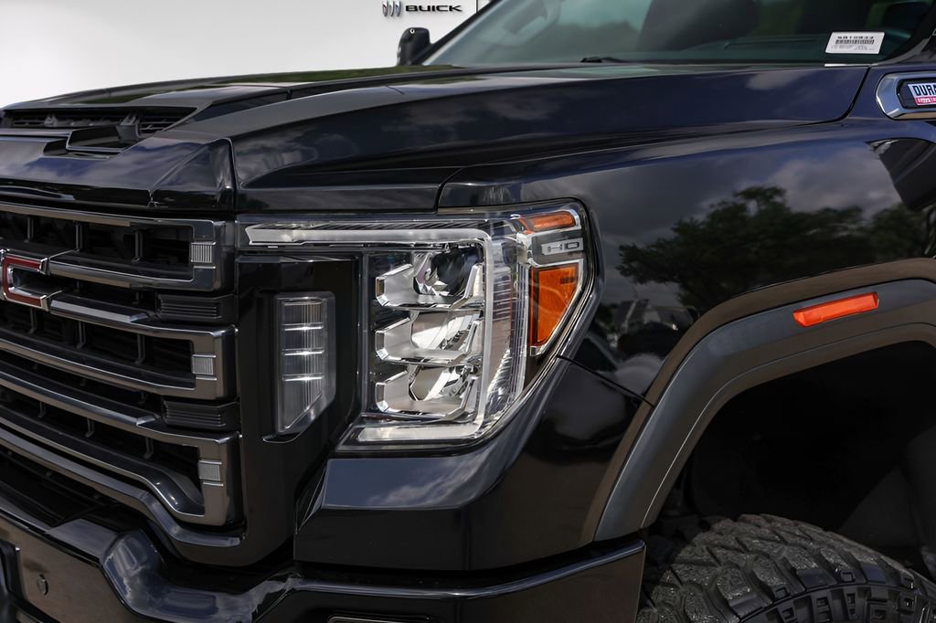 Used 2021 GMC Sierra 2500 AT4 w/ AT4 Premium Plus Package image 3