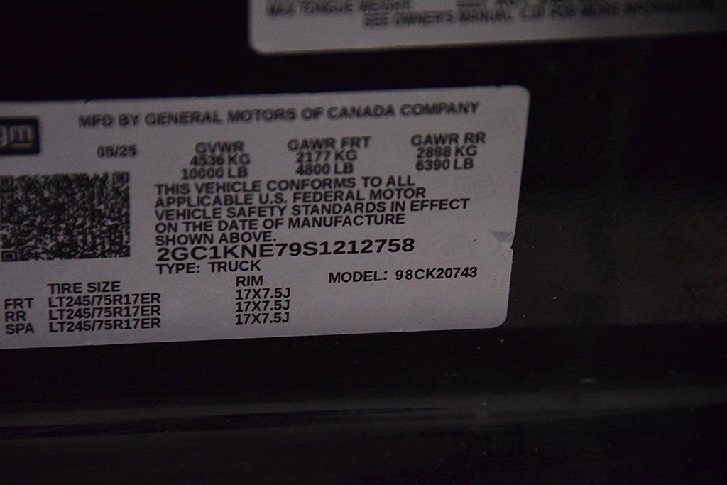 Used 2025 Chevrolet Silverado 2500 LT w/ Convenience Package image 15