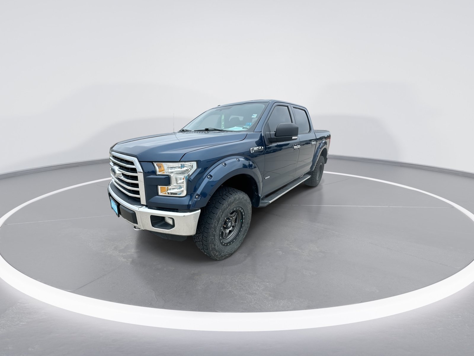 Used 2016 Ford F150 XLT w/ Equipment Group 302A Luxury AWD/4WD image 4