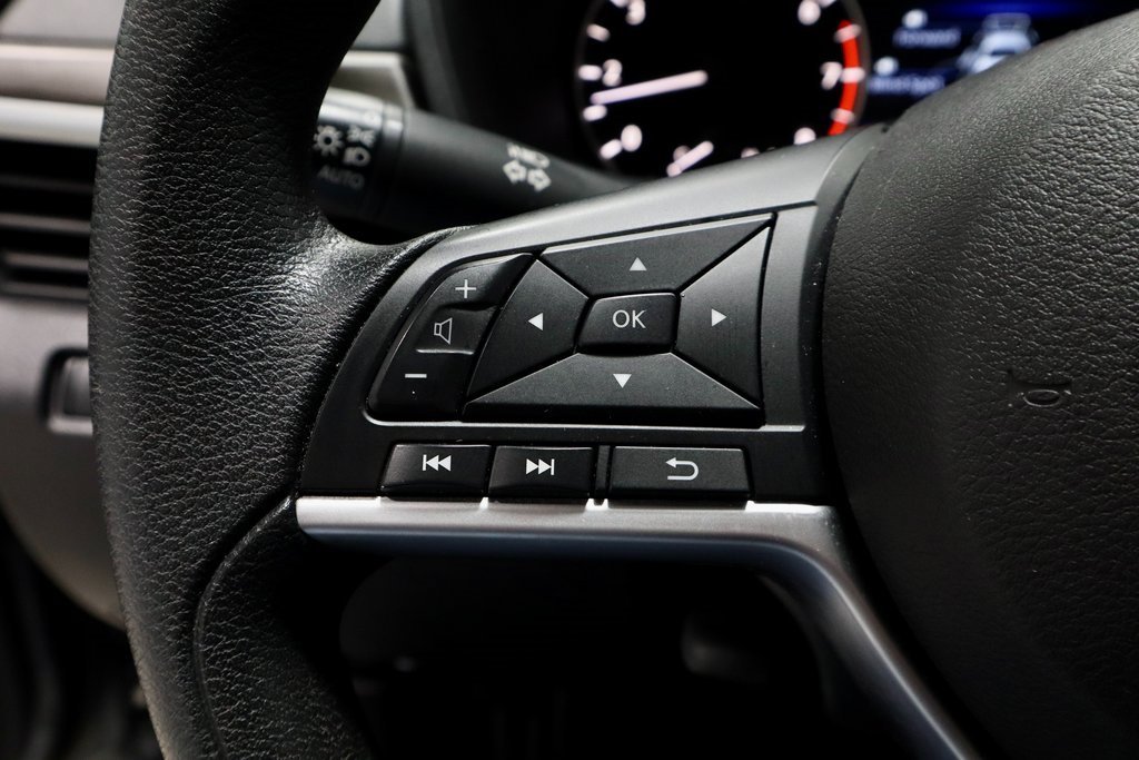 Used 2024 Nissan Altima 2.5 SV image 27