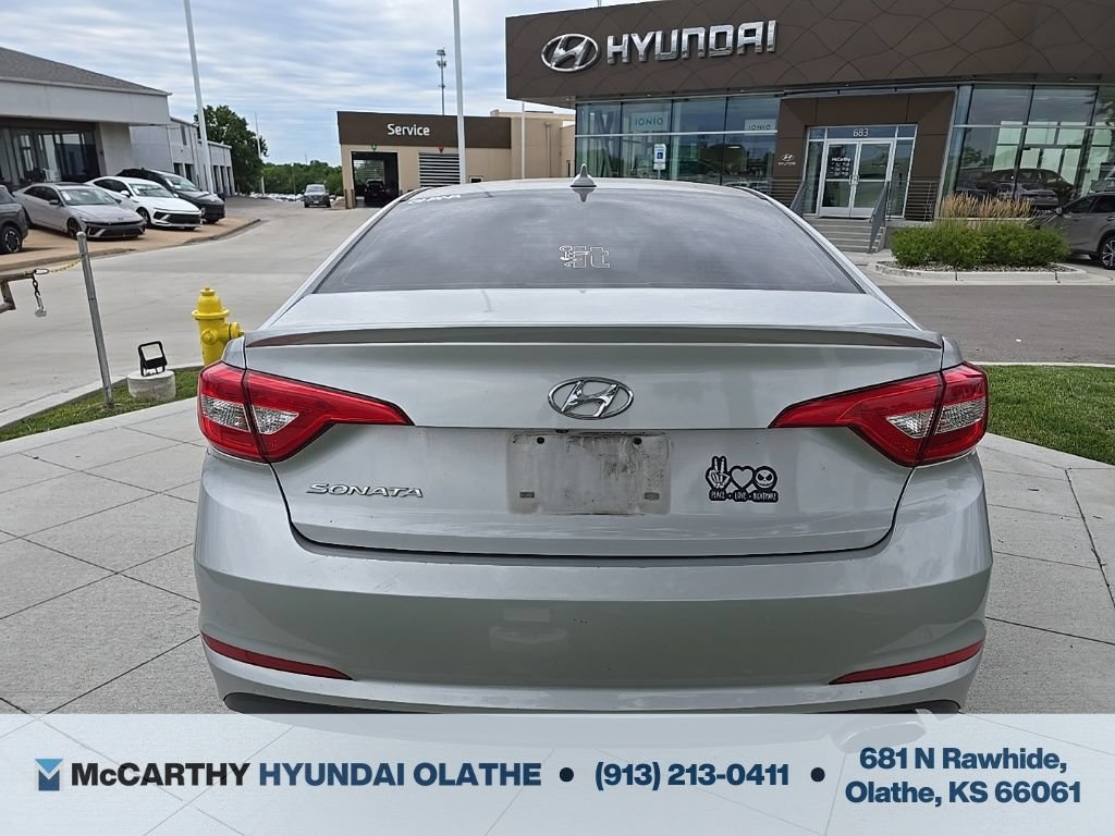 Used 2016 Hyundai Sonata SE FWD image 12
