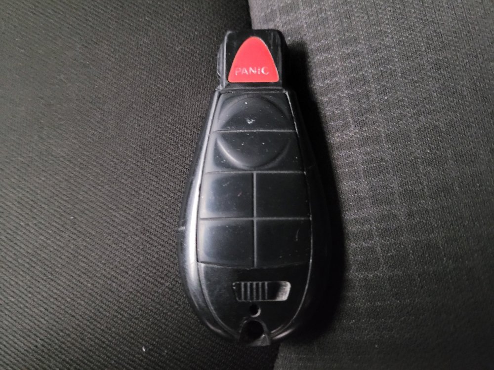 Used 2015 Toyota Camry LE FWD image 32