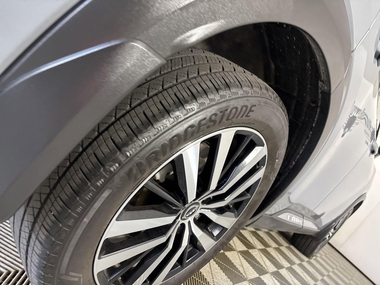 Used 2025 Nissan Pathfinder Platinum AWD/4WD image 36