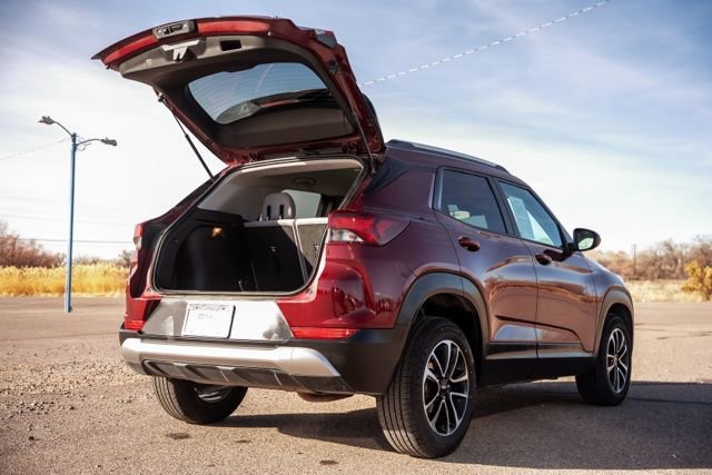 Used 2025 Chevrolet TrailBlazer LT image 9
