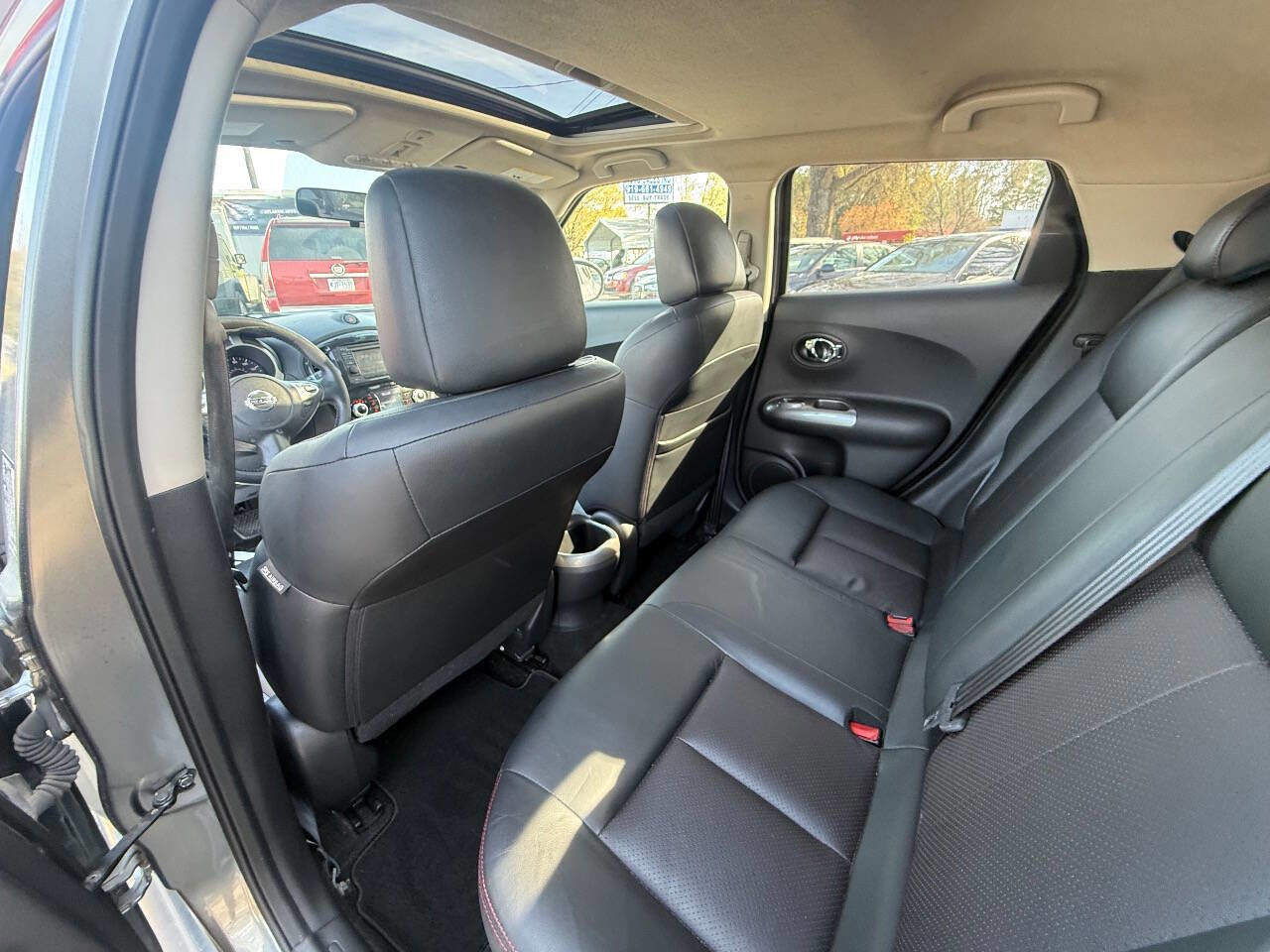 Used 2012 Nissan Juke SL w/ Chrome Pkg image 17