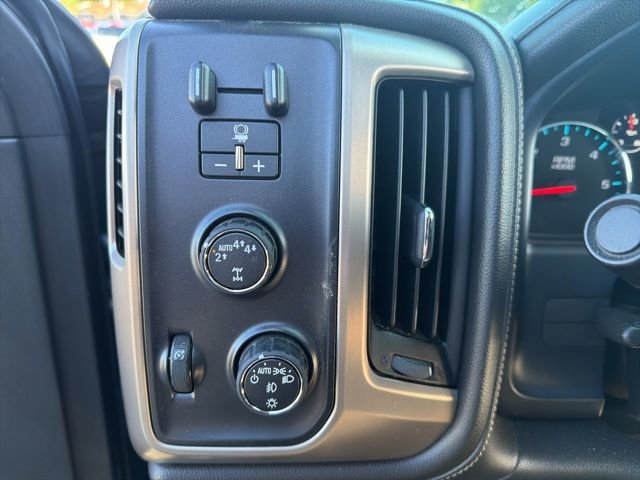 Used 2017 GMC Sierra 1500 Denali w/ Denali Ultimate Package AWD/4WD image 16