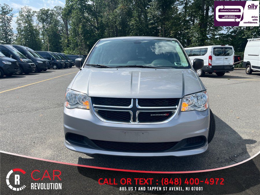 Used 2019 Dodge Grand Caravan SE FWD image 2