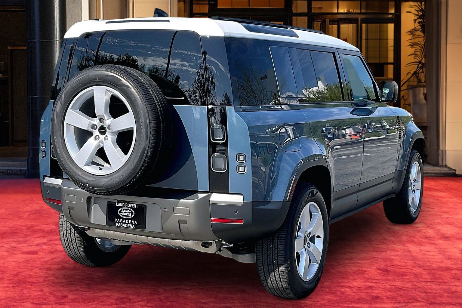 New 2026 Land Rover Defender 110 S AWD/4WD image 5
